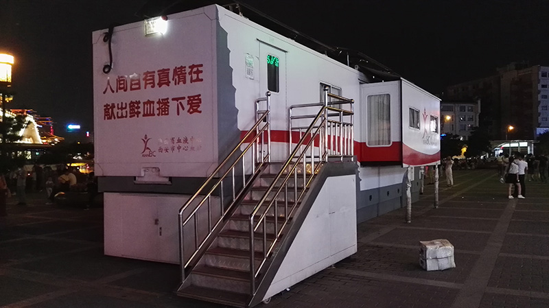 献血车1.jpg